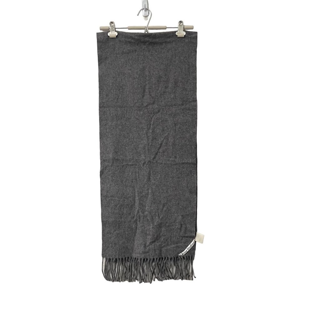 Acne Studios Gray Wool Fringed Rectangle Scarf One Size